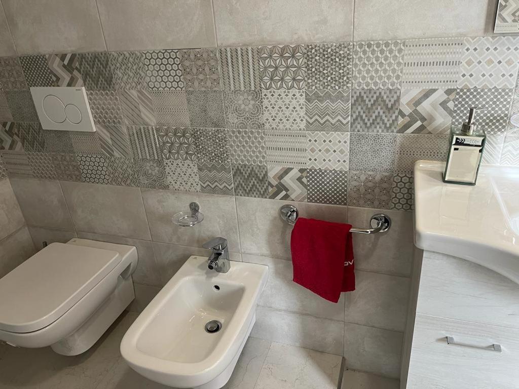 Perla Top Floor Apartment 시르미오네 외부 사진